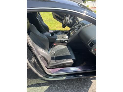 2009 Aston Martin V8 Vantage Base