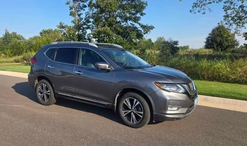 2017 Nissan Rogue SL