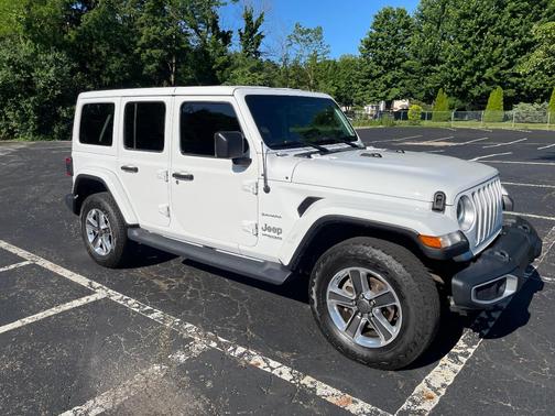 White 2019 Jeep Wrangler Unlimited Sahara