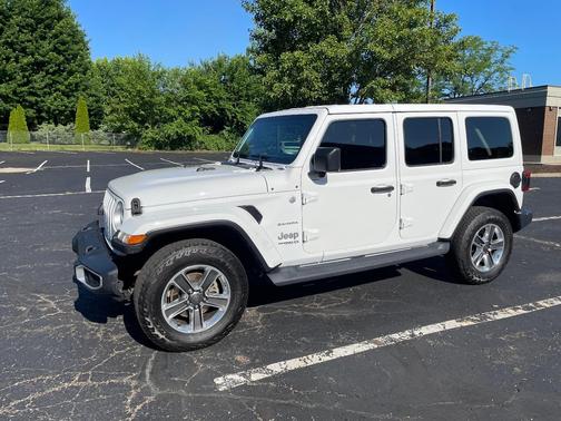 White 2019 Jeep Wrangler Unlimited Sahara