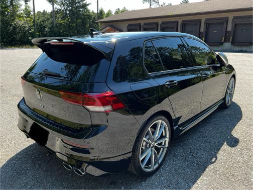 2024 Volkswagen Golf R 2.0T Manual