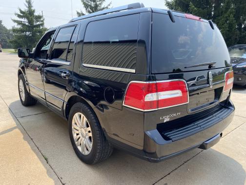2012 Lincoln Navigator Base