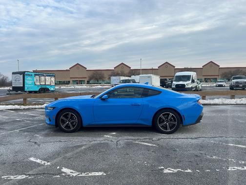 2024 Ford Mustang EcoBoost Premium