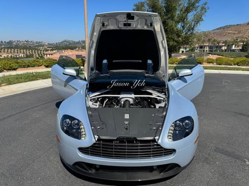 2013 Aston Martin V8 Vantage Base