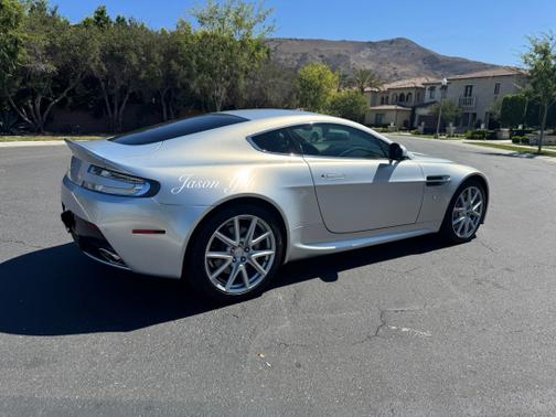 2013 Aston Martin V8 Vantage Base