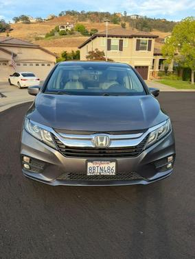 Green 2018 Honda Odyssey EX-L