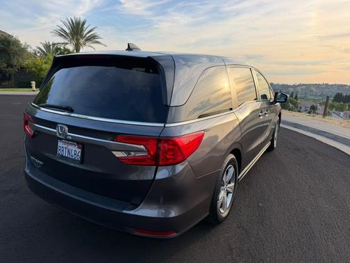 Green 2018 Honda Odyssey EX-L