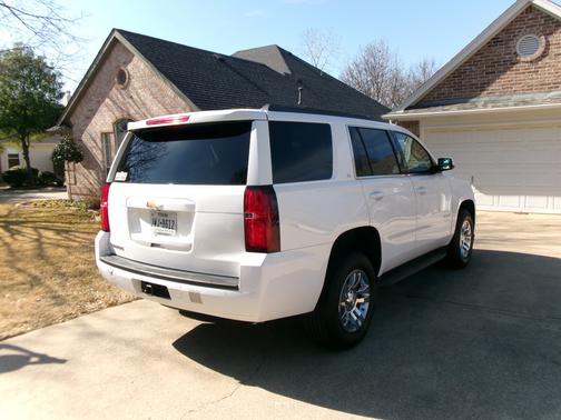 White 2017 Chevrolet Tahoe LT