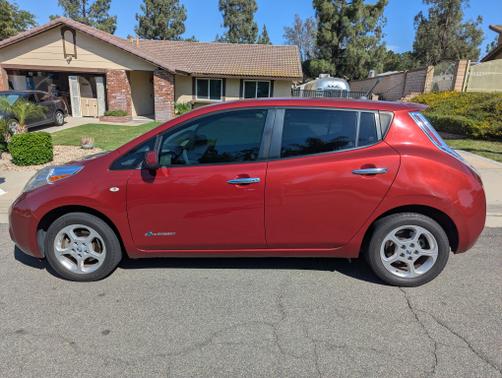 2011 Nissan Leaf SL