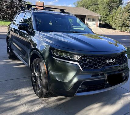 Green 2022 Kia Sorento X-Line EX