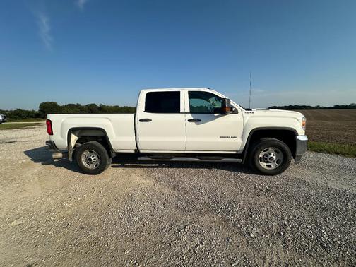 White 2016 GMC Sierra 2500 Base