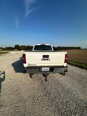 White 2016 GMC Sierra 2500 Base