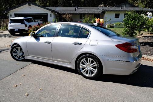 Silver 2012 Hyundai Genesis 4.6