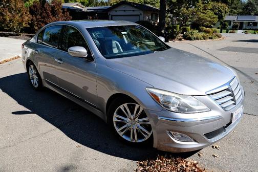 Silver 2012 Hyundai Genesis 4.6