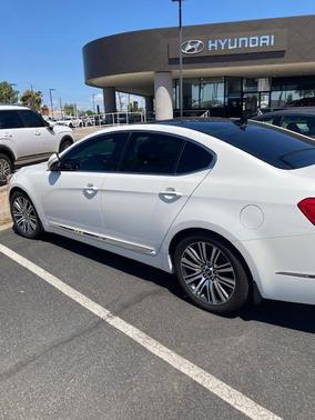 White 2016 Kia Cadenza Premium
