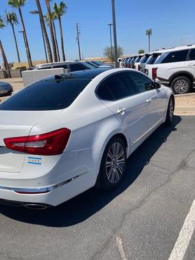 White 2016 Kia Cadenza Premium