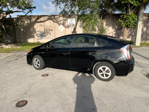 Black 2014 Toyota Prius Four