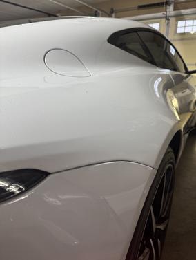 2020 Aston Martin Vantage Base