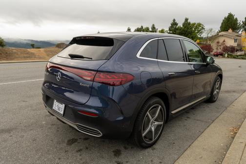 Blue 2023 Mercedes-Benz EQE 500 4MATIC