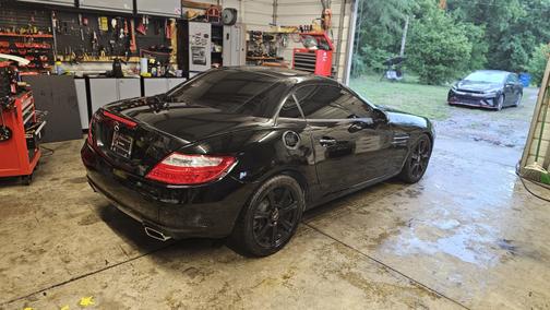 Black 2016 Mercedes-Benz SLK-Class SLK 300