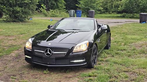 Black 2016 Mercedes-Benz SLK-Class SLK 300