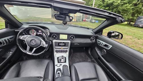Black 2016 Mercedes-Benz SLK-Class SLK 300