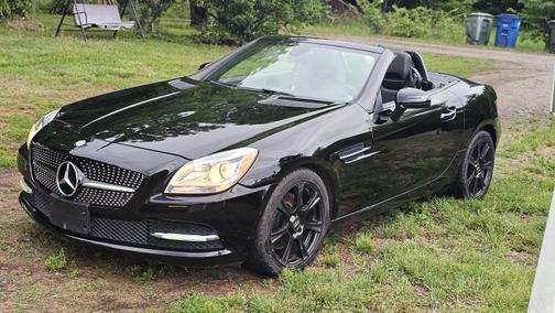 Black 2016 Mercedes-Benz SLK-Class SLK 300