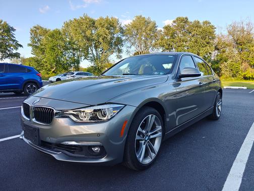 Gold 2017 BMW 330 i xDrive