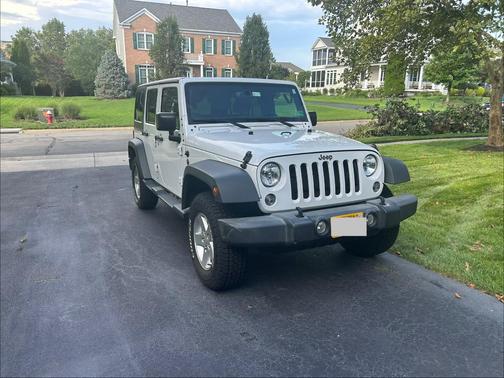 White 2017 Jeep Wrangler Unlimited Sport