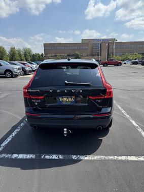 2019 Volvo XC60 T6 Momentum