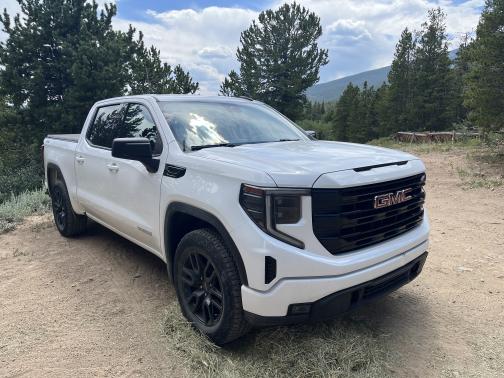 2023 GMC Sierra 1500 Elevation