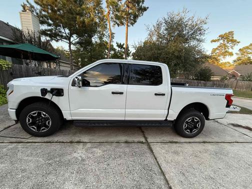 2023 Ford F-150 Lightning XLT