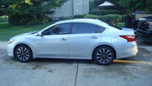 Silver 2016 Nissan Altima 2.5 SL