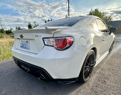 White 2015 Subaru BRZ Series.Blue