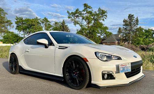 White 2015 Subaru BRZ Series.Blue
