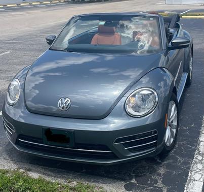 Gray 2017 Volkswagen Beetle 1.8T