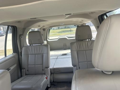2014 Lincoln Navigator L