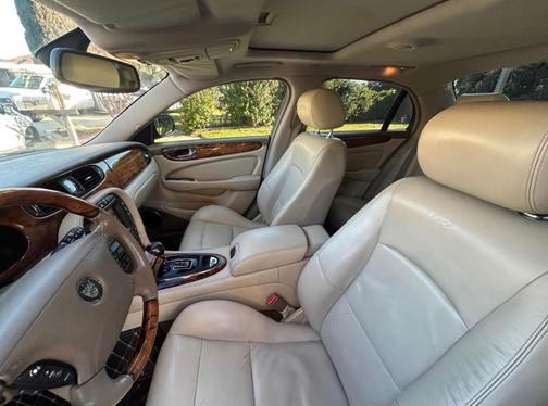 Black 2004 Jaguar XJR Base