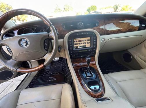 Black 2004 Jaguar XJR Base
