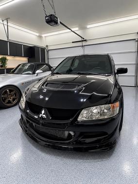 Black 2005 Mitsubishi Lancer Evolution VIII