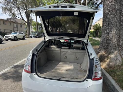 White 2009 Toyota Prius Standard