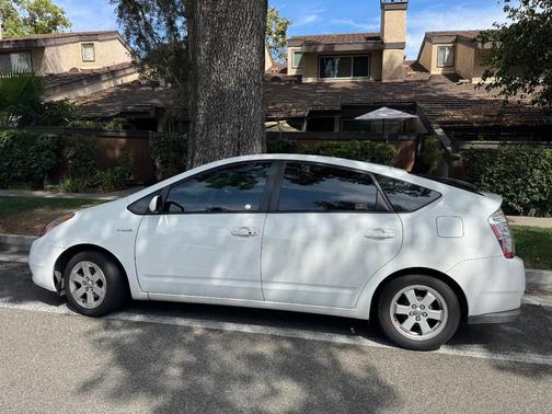 White 2009 Toyota Prius Standard