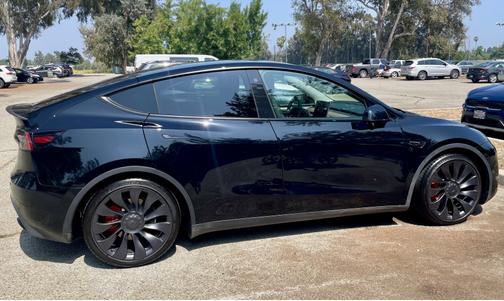2023 Tesla Model Y Performance