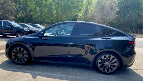 2023 Tesla Model Y Performance