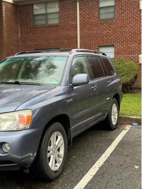 Blue 2007 Toyota Highlander Hybrid Limited
