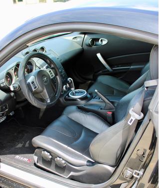 Black 2007 Nissan 350Z Touring
