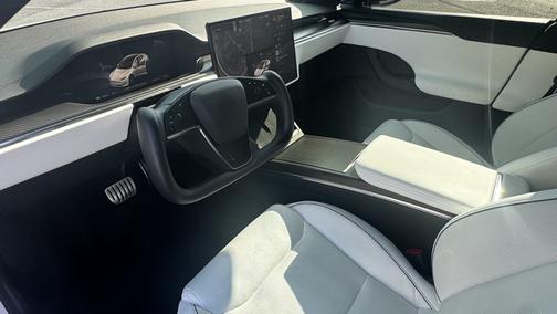 2022 Tesla Model S Plaid