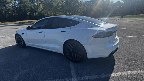 2022 Tesla Model S Plaid