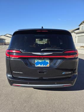 2021 Chrysler Pacifica Hybrid Pinnacle