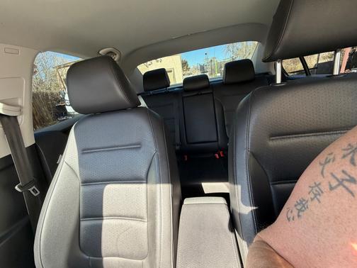 Red 2018 Volkswagen Jetta 1.4T SE